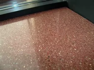polerowany-microterrafloor-czerwony
